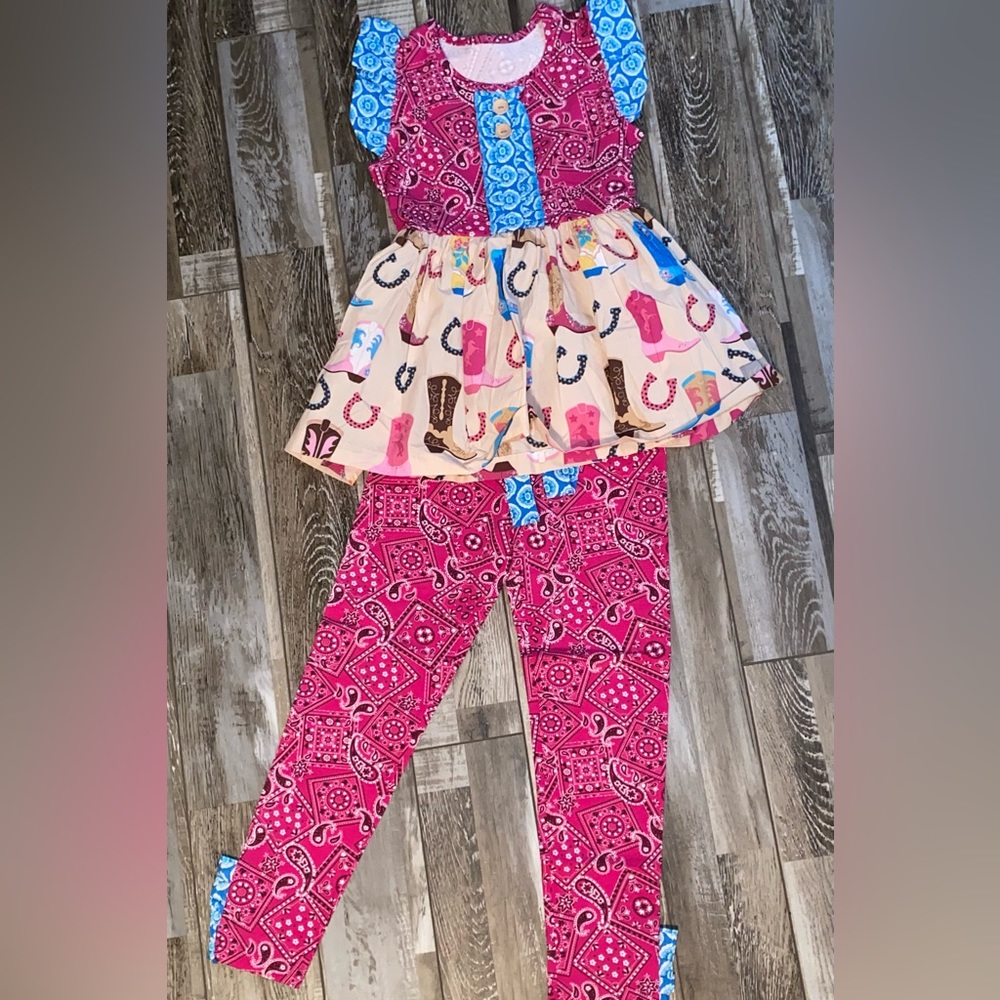 NWOT Eleanor Rose western Rhonda top size 8-10, w/ matching leggings size 10